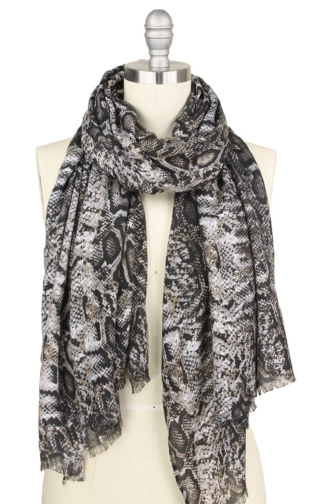 EAS9401 Python Pattern Oblong Scarf