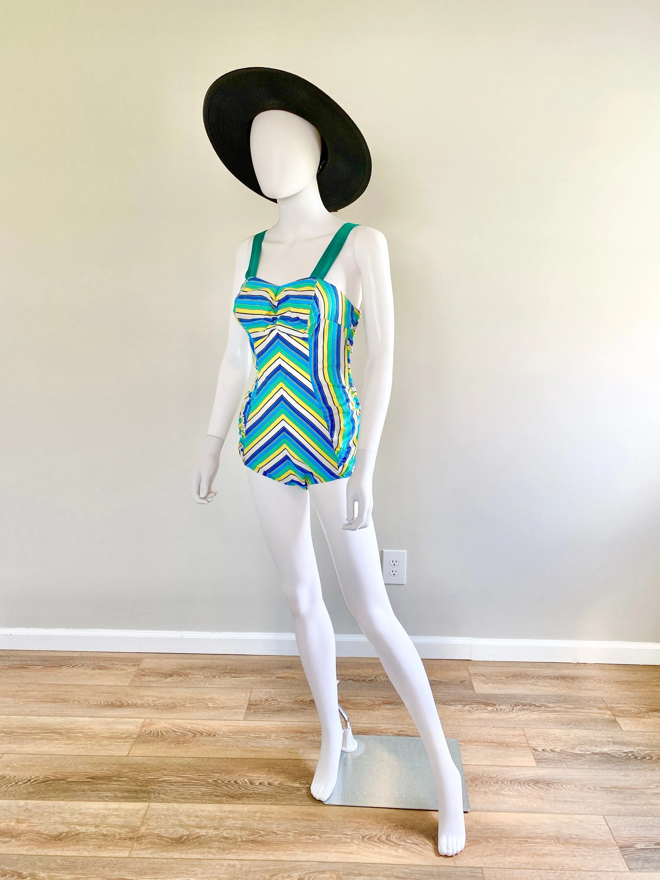 Vintage 1940s Striped Swimsuit / 40s Retro Bathing Suit / 40s Swimwear / Size S